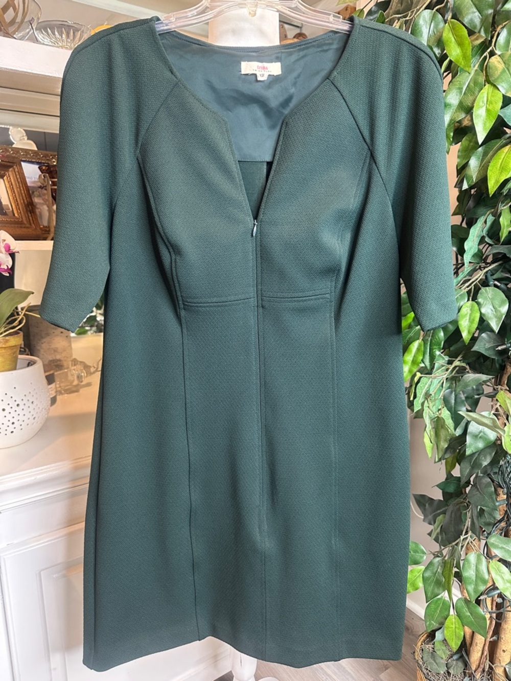 EUC Trina Turk Deep Hunter Green Midi Sheath Dress, 12
